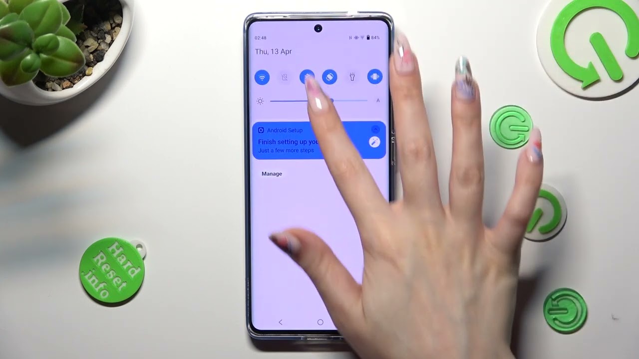 How to Turn On / Turn Off the Adaptive Brightness Option on a VIVO X90 Pro - Automatic Brightness