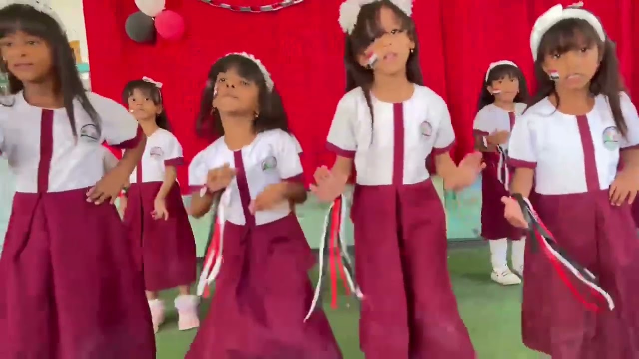 استعراض أنشوده الوطن ما أحلاه ( روضه أمهات المؤمنين)