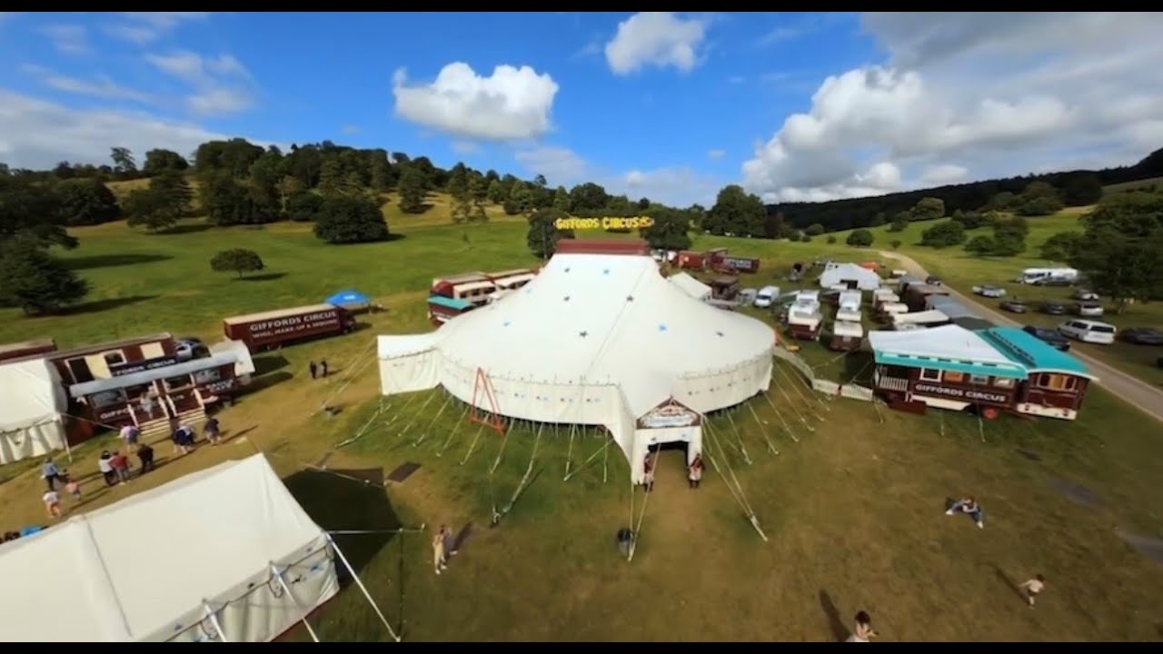 Giffords Circus at Stonor Park