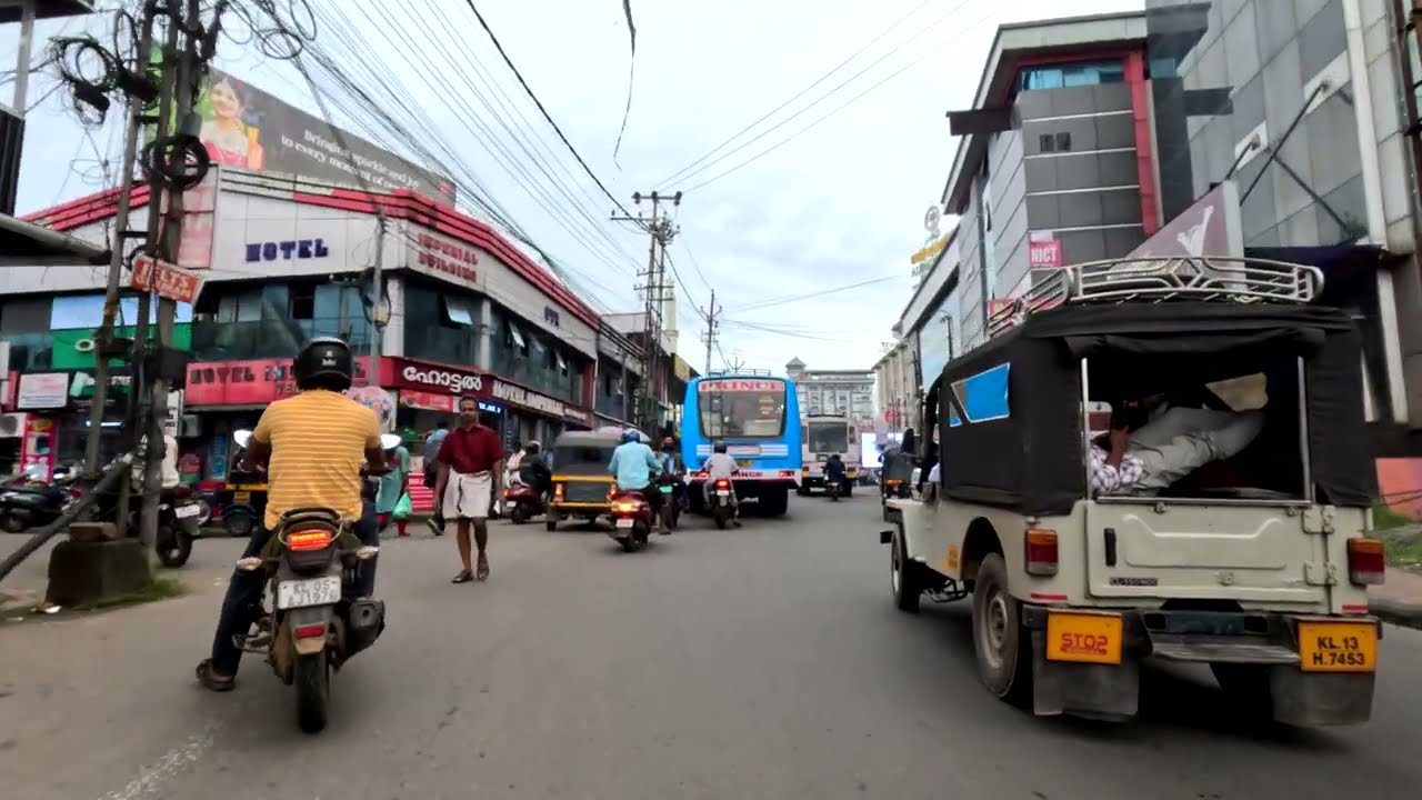Kottayam City Drive, Kerala, India 🔥 Scenic Evening Bike Ride 🔥 Main City Areas 🔥 4K 60 FPS