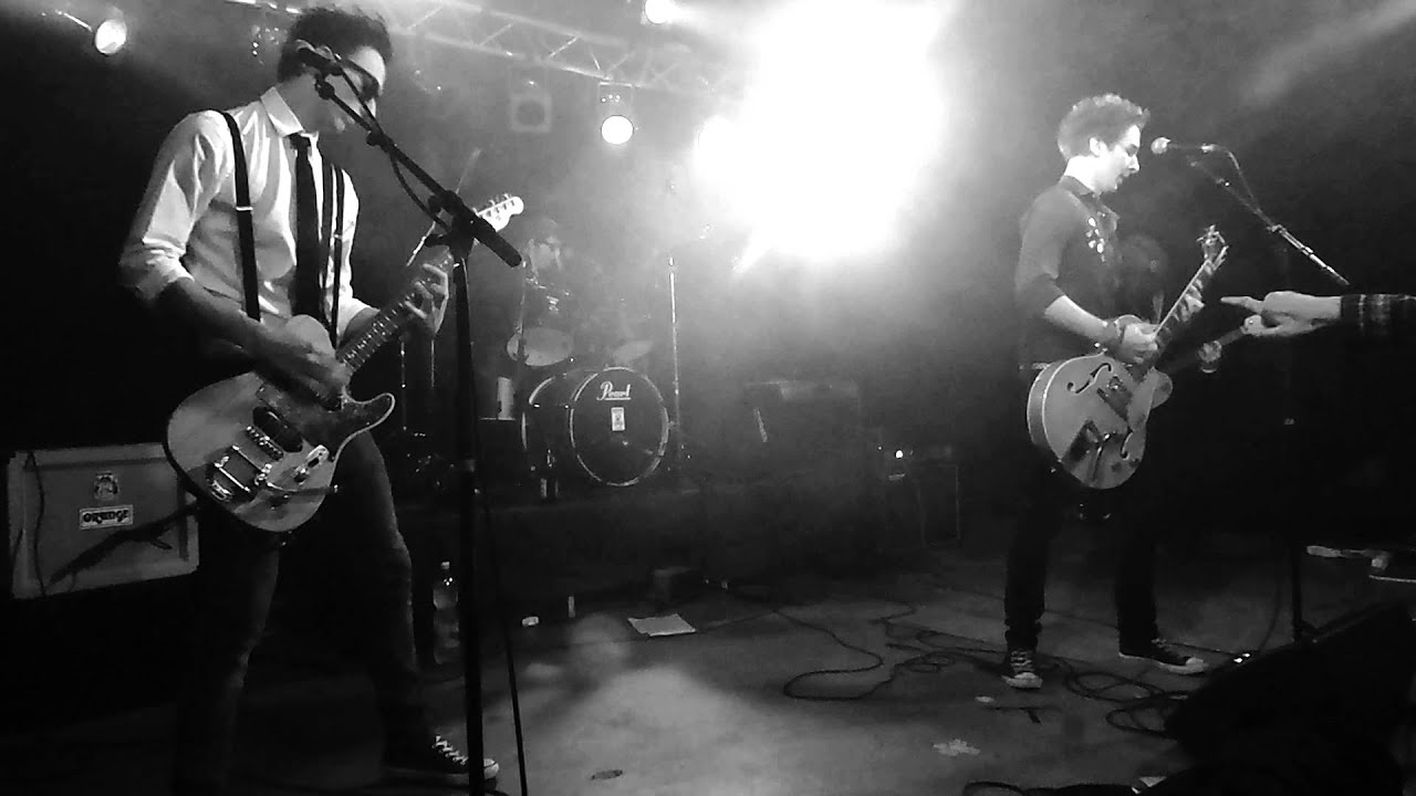 The AweZombies - Wild And Evil (live)