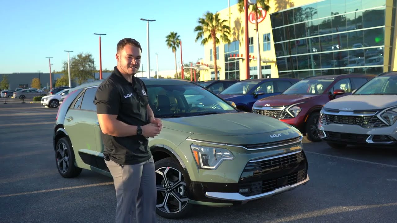SHOWING OUR 2023 NIRO SX TOURING - CITY KIA - WITH AUSTIN, THE KIA KING
