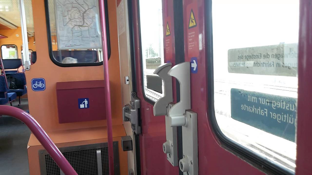 ÖBB Regionalzug 4020 Floridsdorf-Siemensstraße in Wien