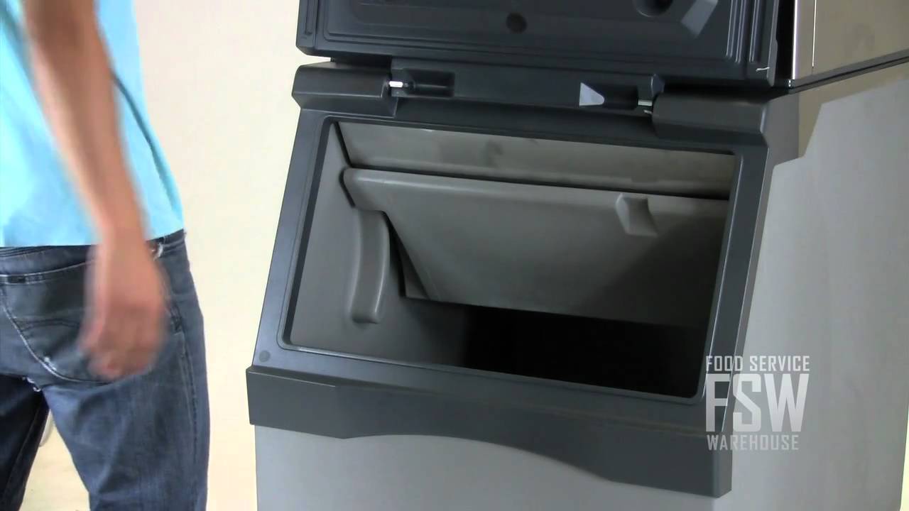 Scotsman (C0330MW-1A_B330P) 400 Lb Full Size Cube Ice Machine and Ice Storage Bin Combination