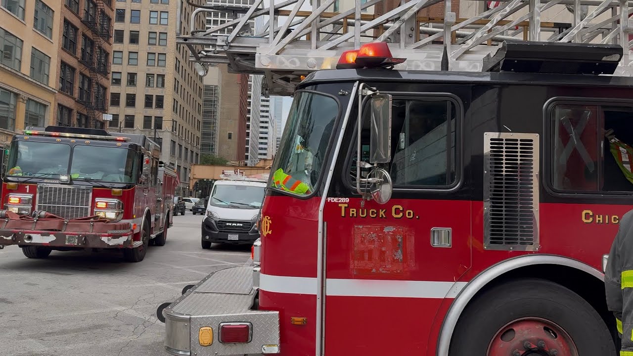 chicago fire department Engine 1 4-5-1 Battalion 4 responding 