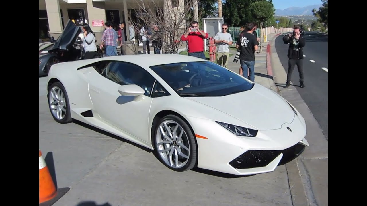 Matte White Lamborghini Hurac&aacute;n (w/ startup, hard acceleration)