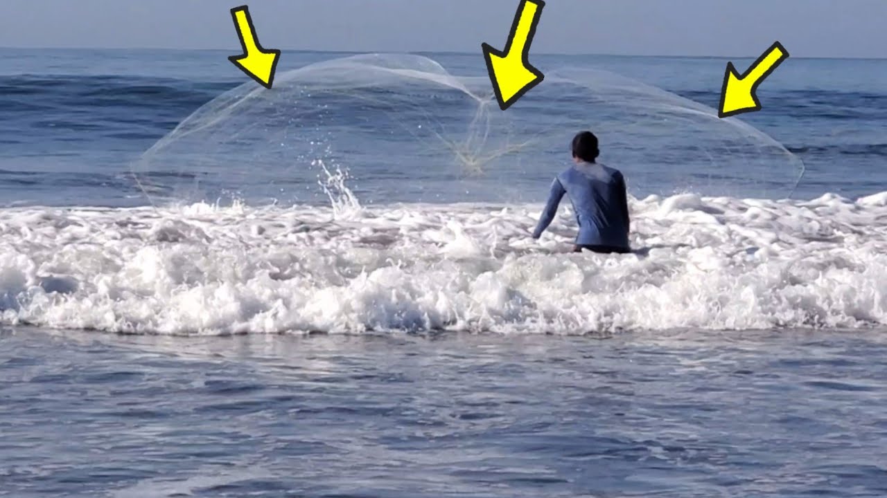 si esto no lo hubieran grabado no lo creerías lanzo la atarraya y mira lo que atrapo increíble😱😱
