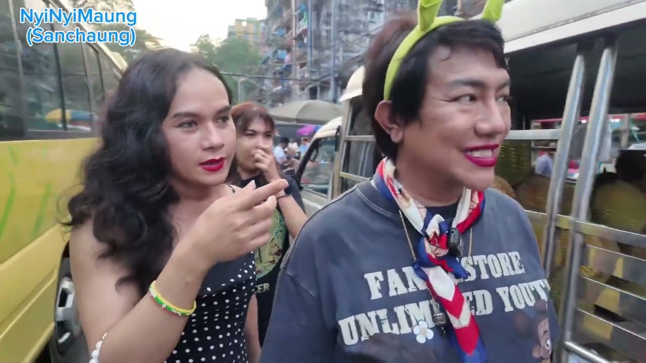 ဦး မှန်ကြီး ငပိရည် စားကောင်းတယ် ဆိုလို့ ကန်တော်လေး မှာ သွားရှာတာ…