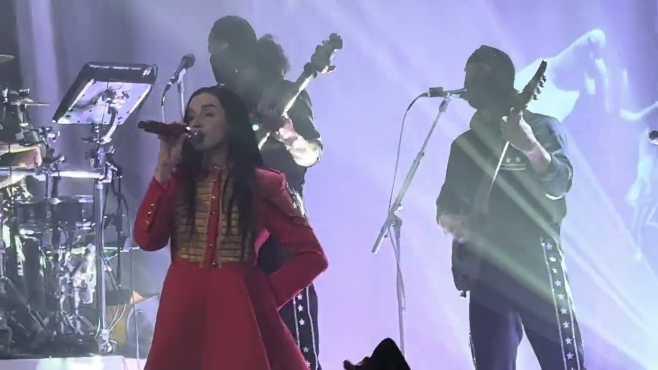 Poppy - New Way Out LIVE @ Neptune Theatre Seattle WA 3/14/2025 They’re All Around Us Tour