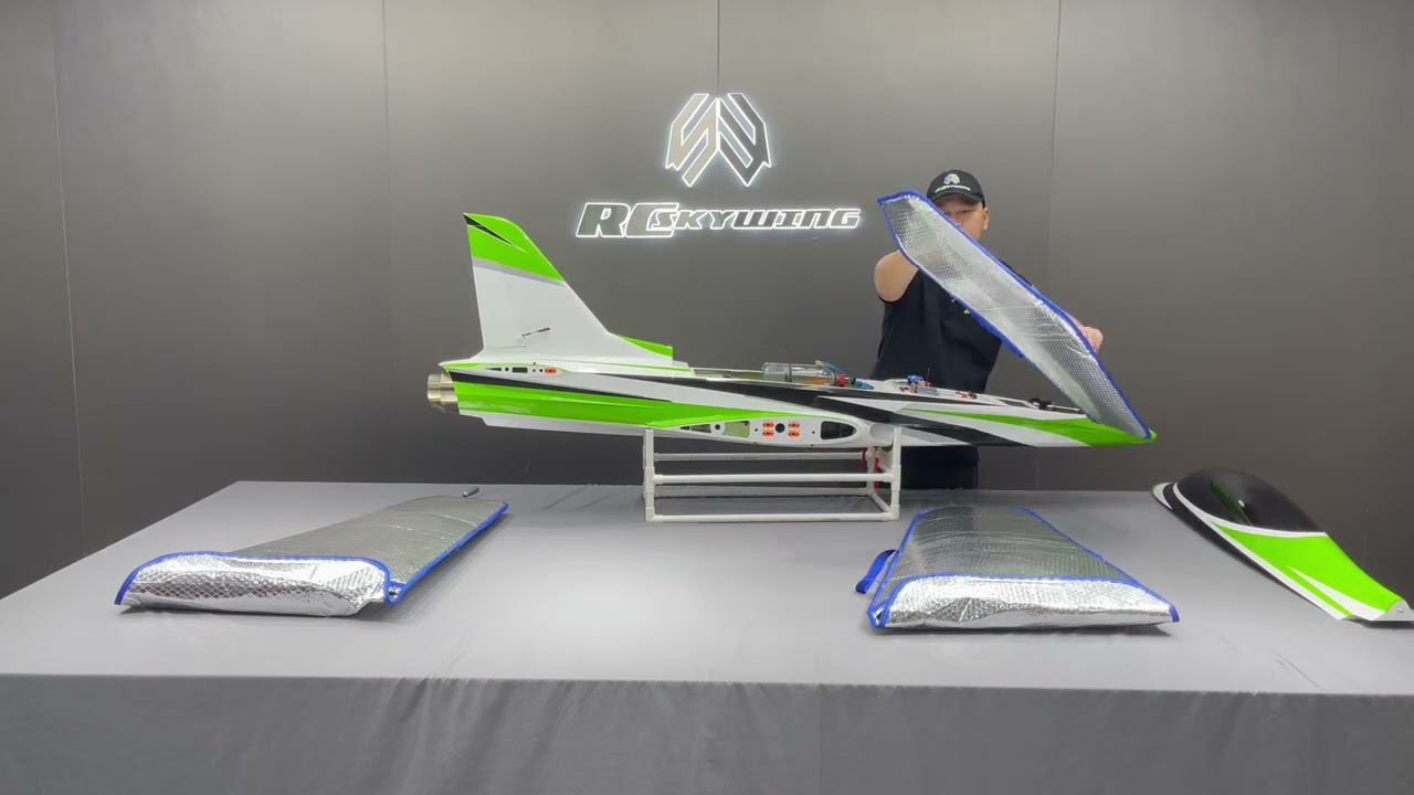skyiwng 82-inch Falcon Jet outfield quick assembly demonstration