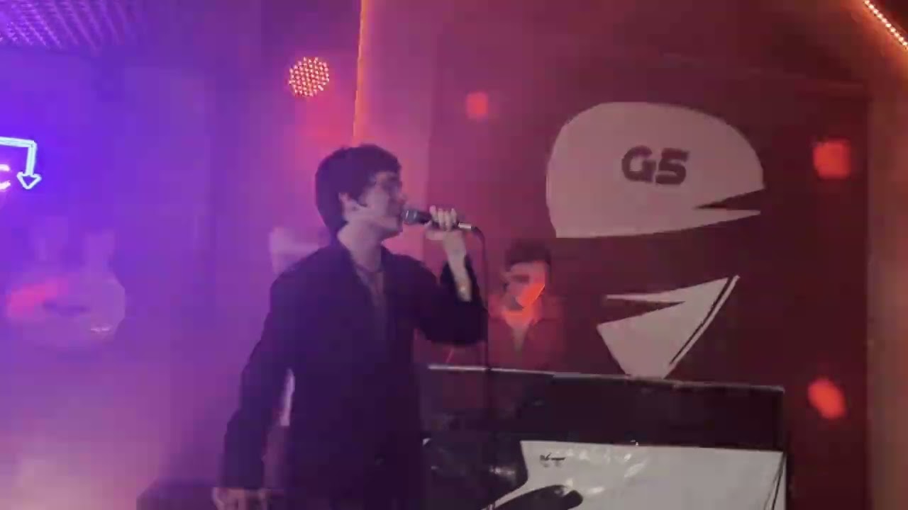 ilyproxy, EN6O - #hashtag (live performance)