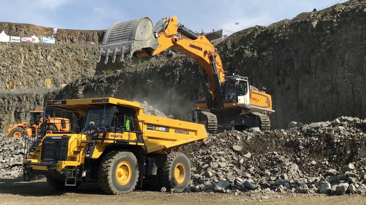STEINEXPO 2017 - LIEBHERR 980 SME * KOMATSU HD605 * HYUNDAI HL980