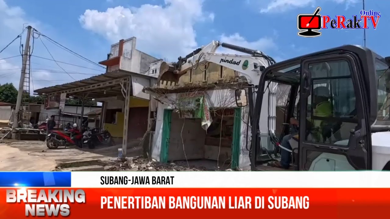 Satpol PP Tertibkan Bangunan Liar Di Sepanjang Jalan Gerbang Tol Kalijati