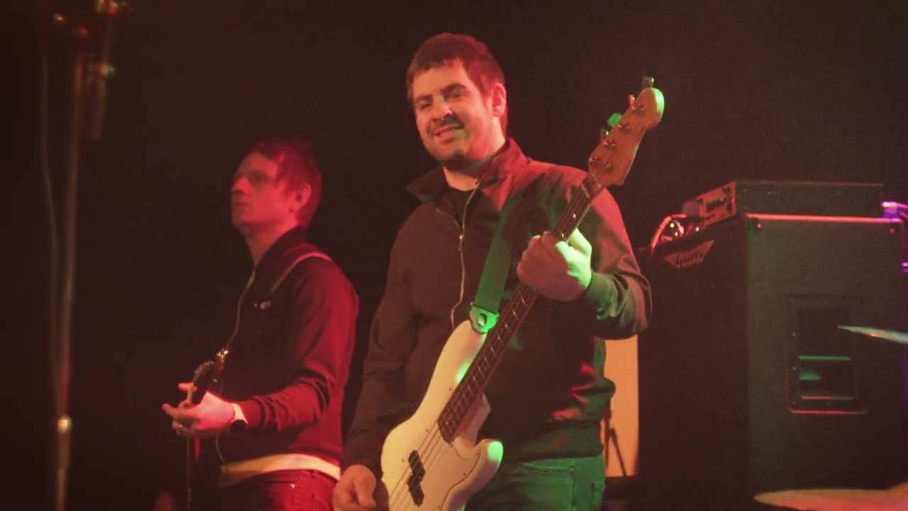 Forever Oasis - Don't Look Back in Anger - The Joiners