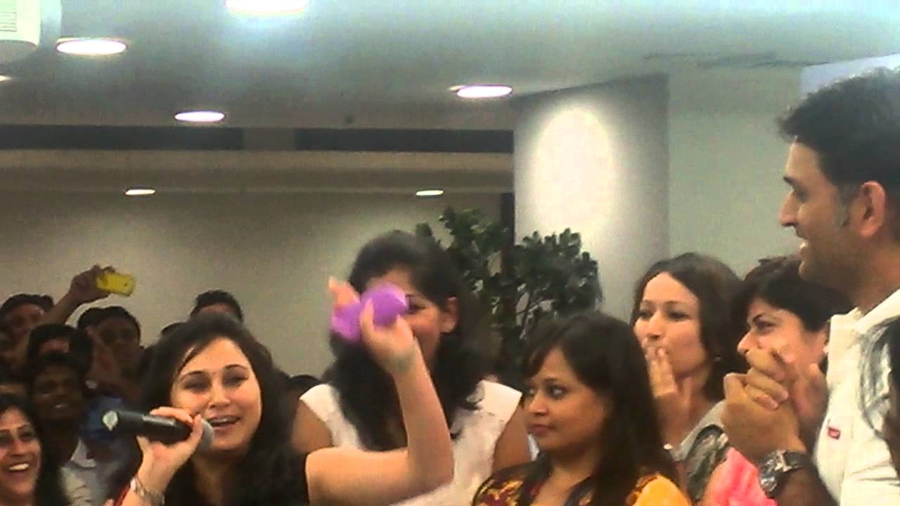 Dhoni having lively chat with our Office Women ;)