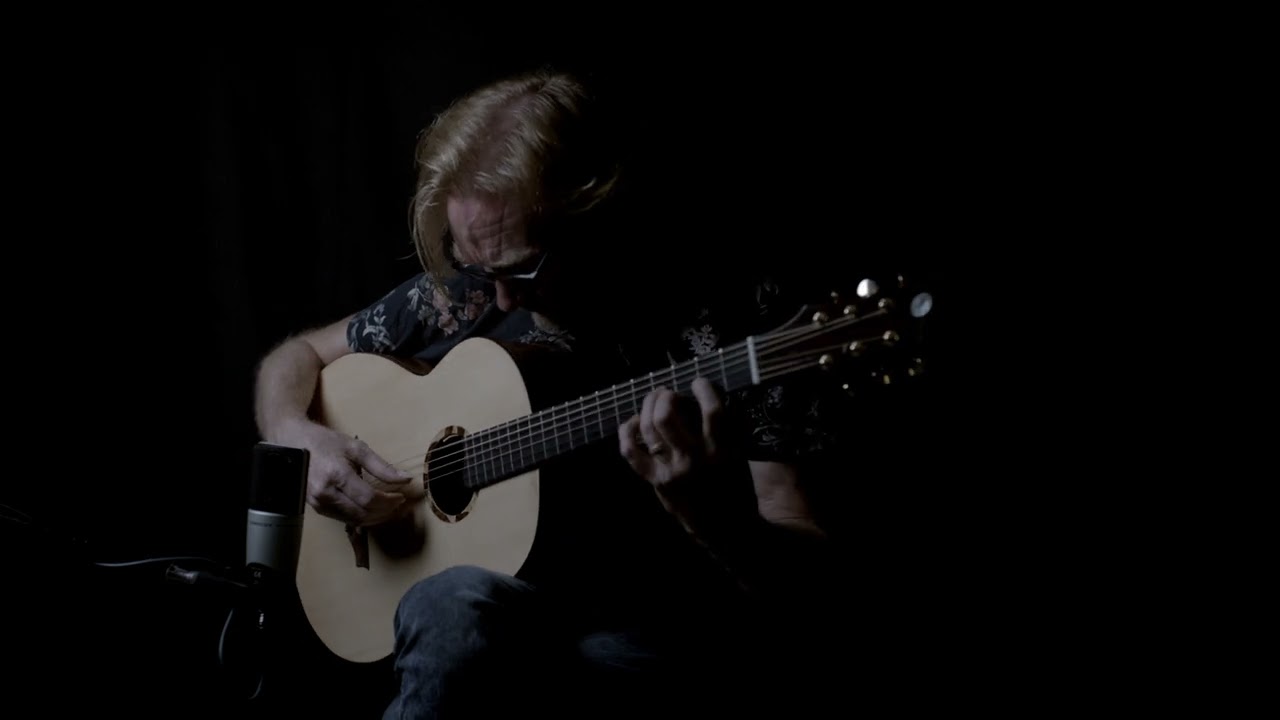 Pat Berning Guitars - Jason Carter Plays Bach