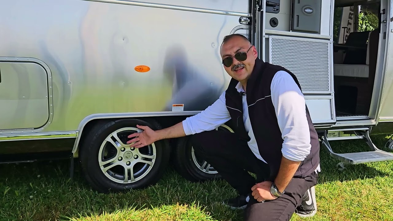 Airstream 684 international