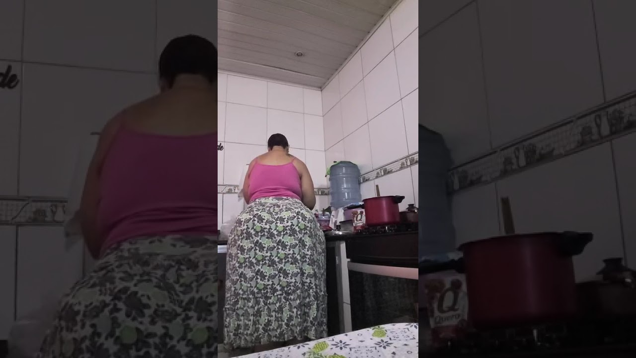 PREPARANDO O ALMOÇO