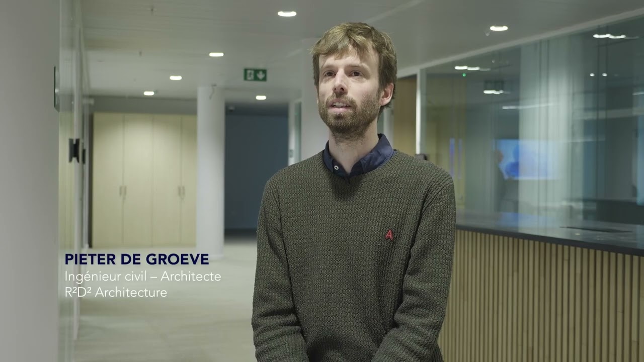 Nouveaux bureaux Eiffage Real Estate à Bruxelles – bâtiment durable et innovant.