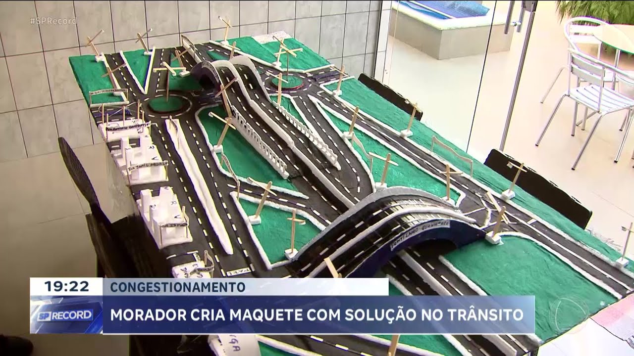 Cansado de trânsito, morador cria maquete com solução para congestionamento em Franca