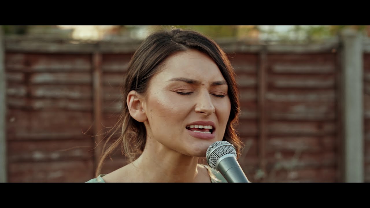 Mika Varga -În ceasul cel mai greu