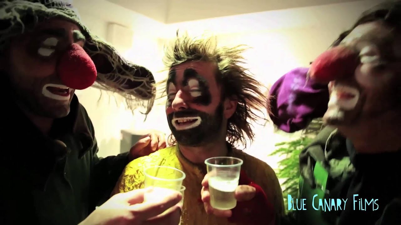 A SINGING TRIO OF CLOWNS - SnowShow | Blue Canary Films |