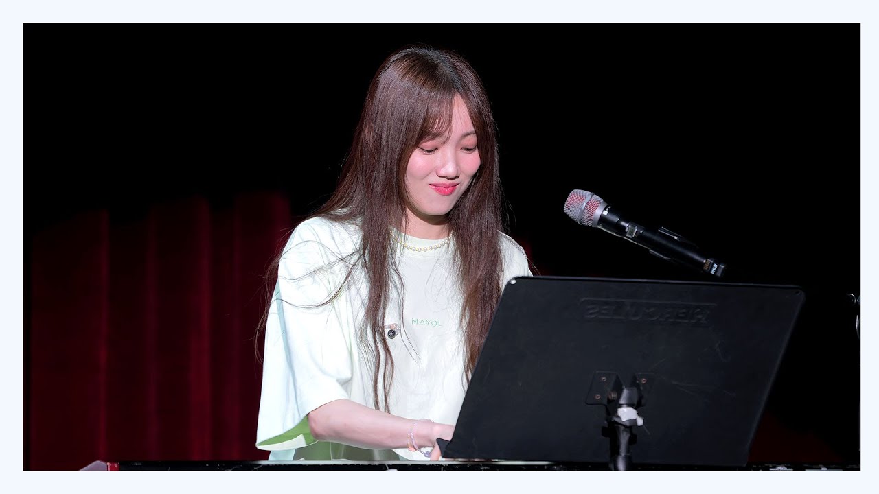 [4K] 230722 피아노 치면서 노래 부르는 이성경 LEE SUNG KYOUNG 직캠 @BE CLOSER IN SEOUL
