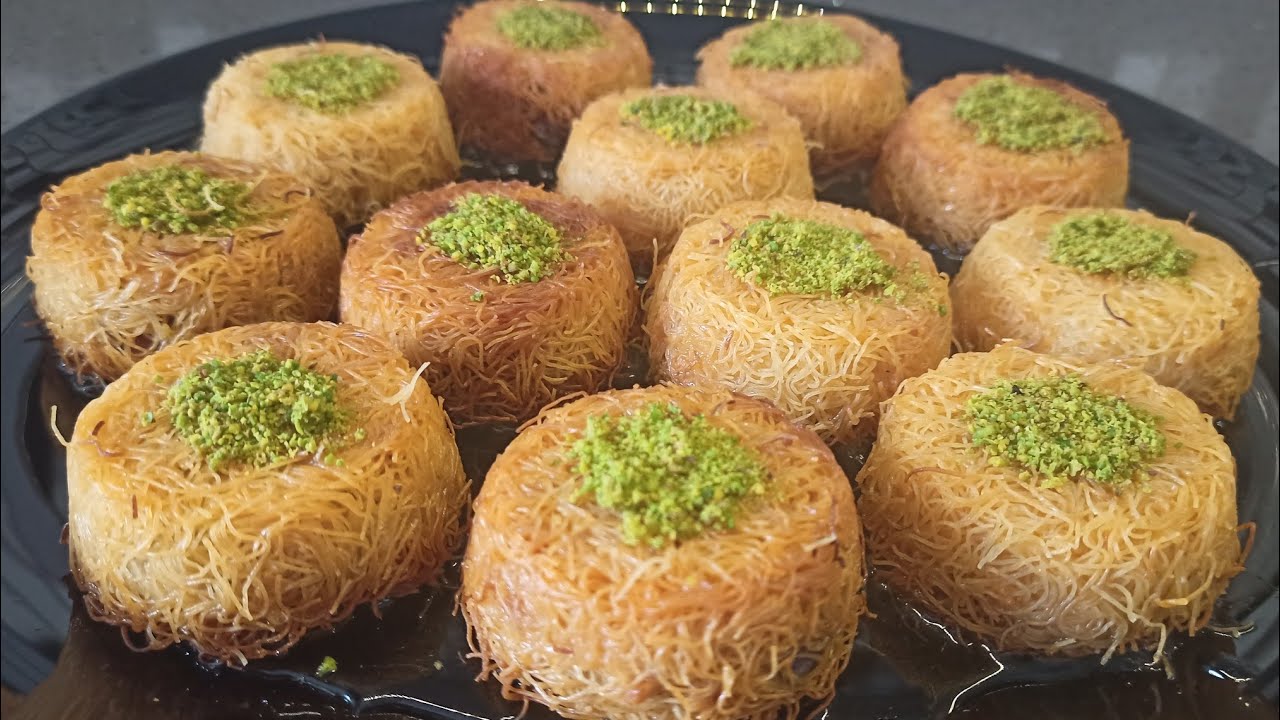 KADAYIF TATLISI Cevizli ve peynirli kadayıf tatlısı