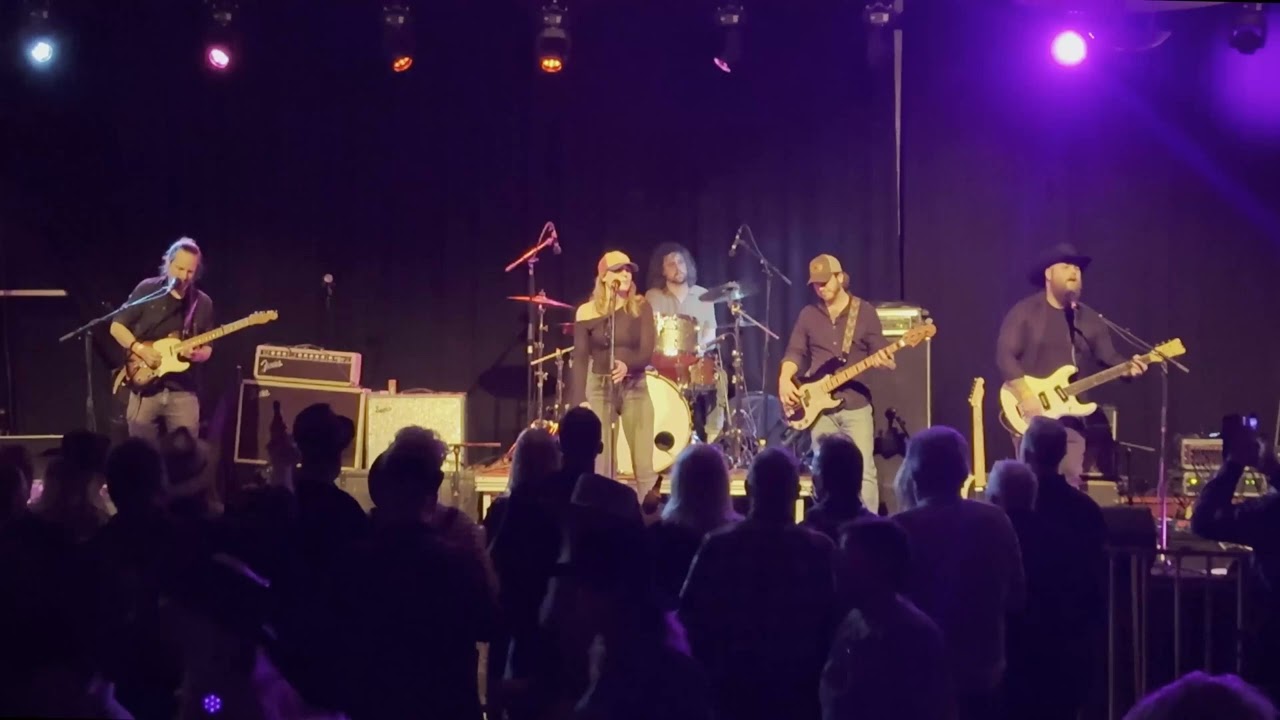 Stella Adee - Beer Never Broke My Heart (Cover) live at Winter Jamboree 2025