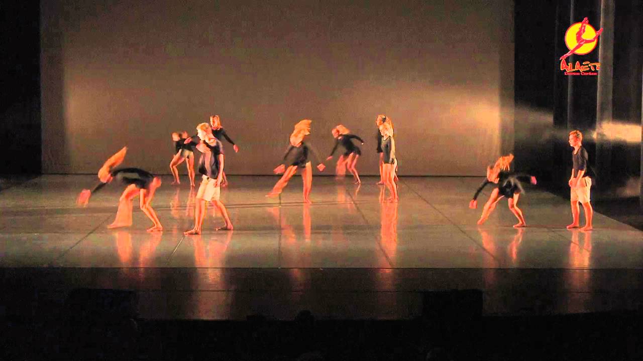 Woodkid 'Run Boy Run' choreography by Jesse Grossen