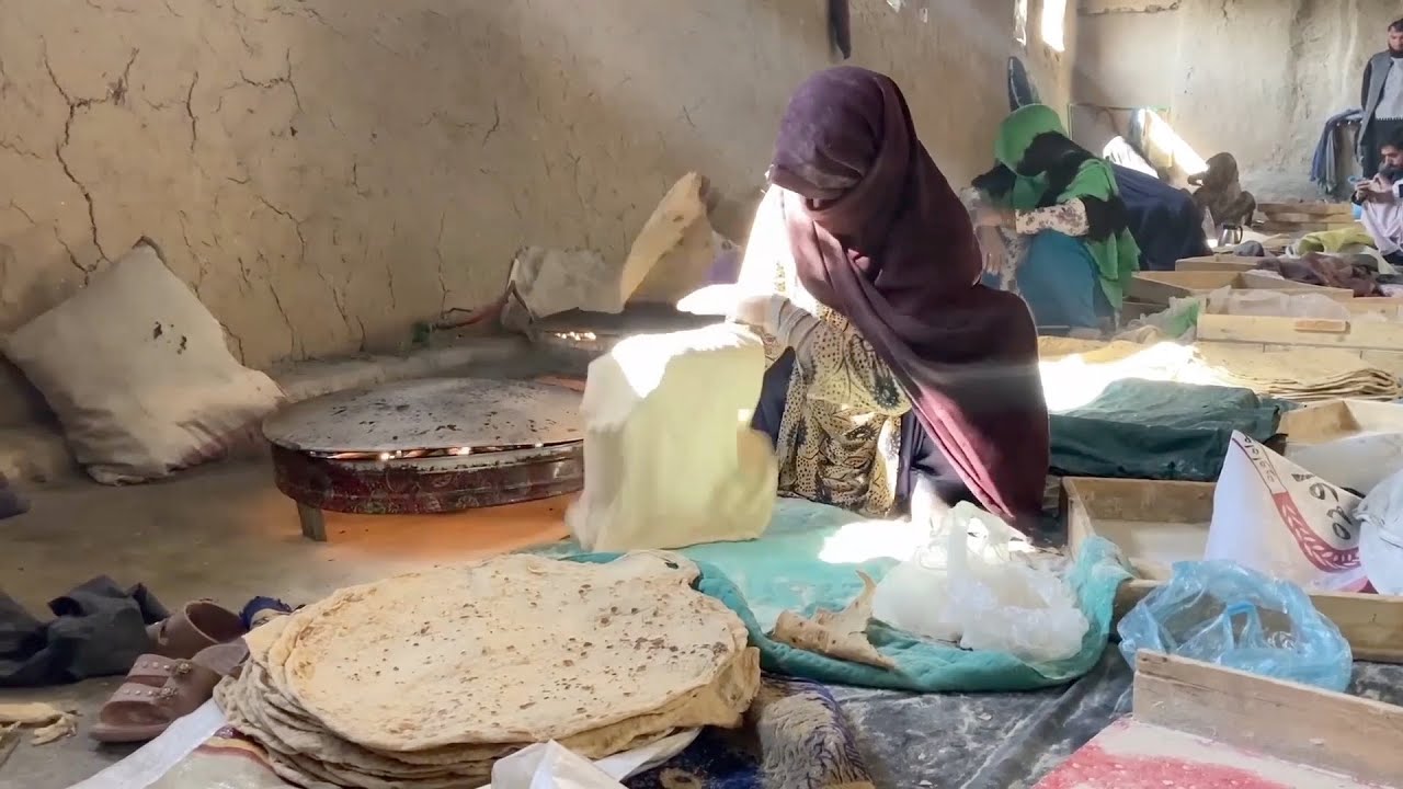 GLOBALink | New Afghan bakery offers jobs for women in poverty