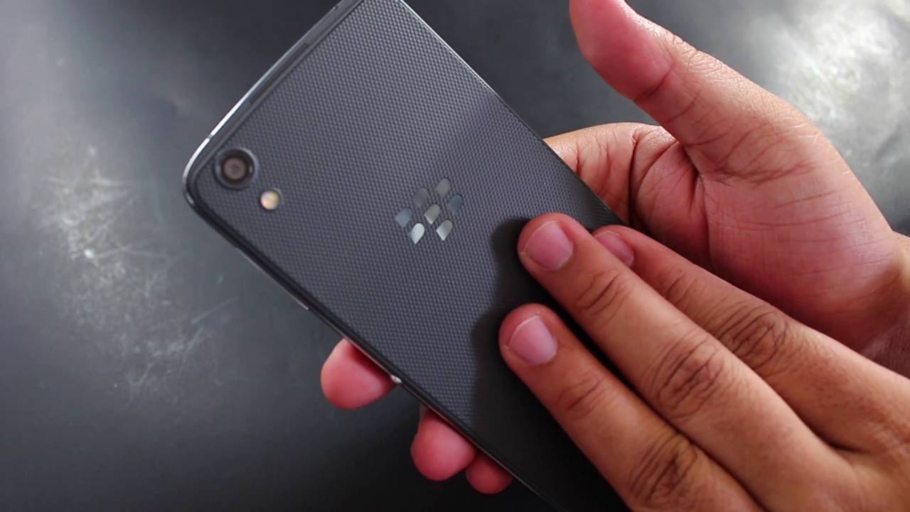 Unboxing BlackBerry DTEK 50