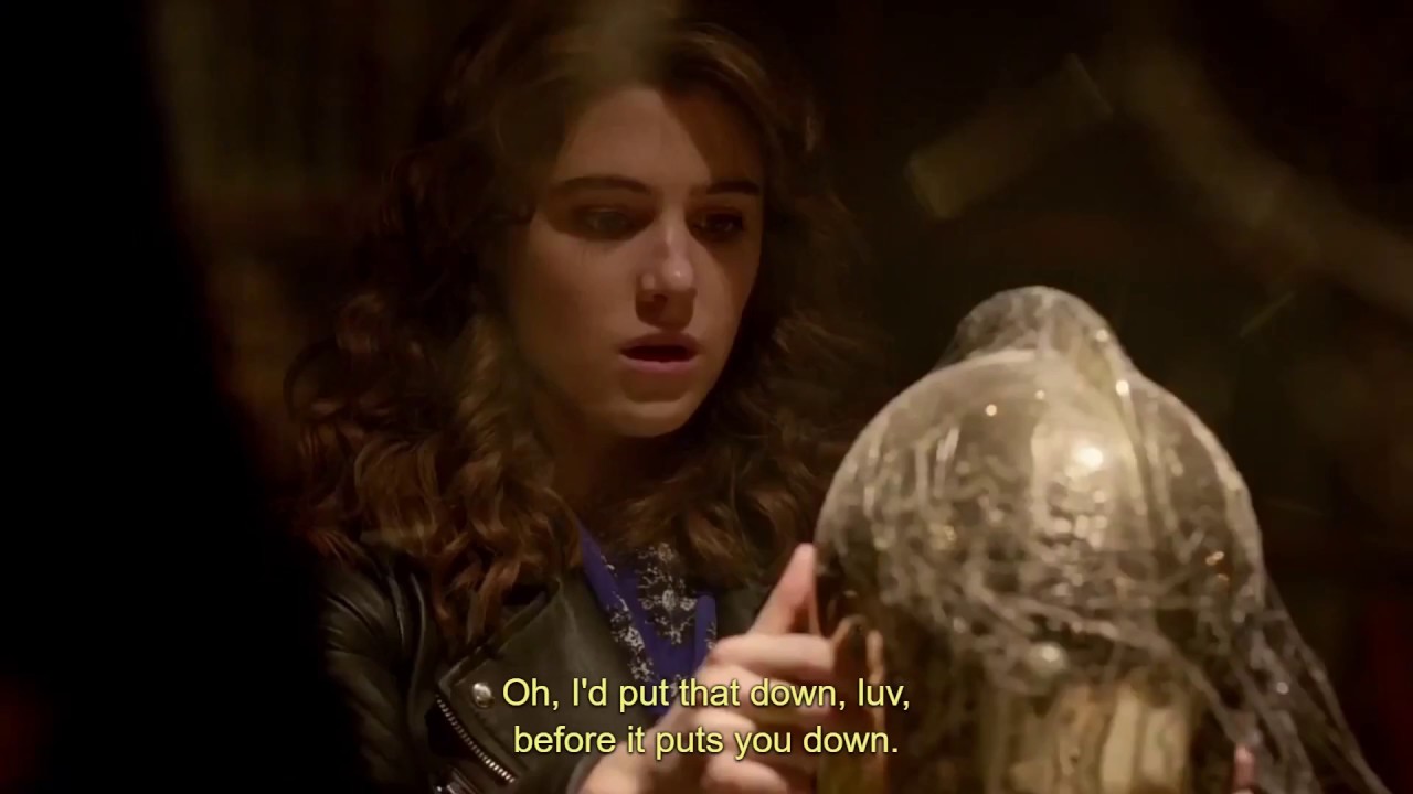 Constantine   Cameo of the helmet of dr  Fate