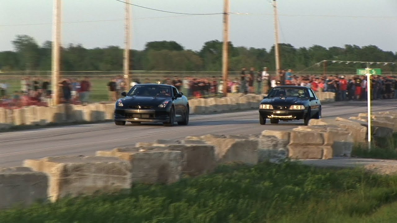 NISSAN GTR -vs- TURBO MUSTANG - Killer Race!!!