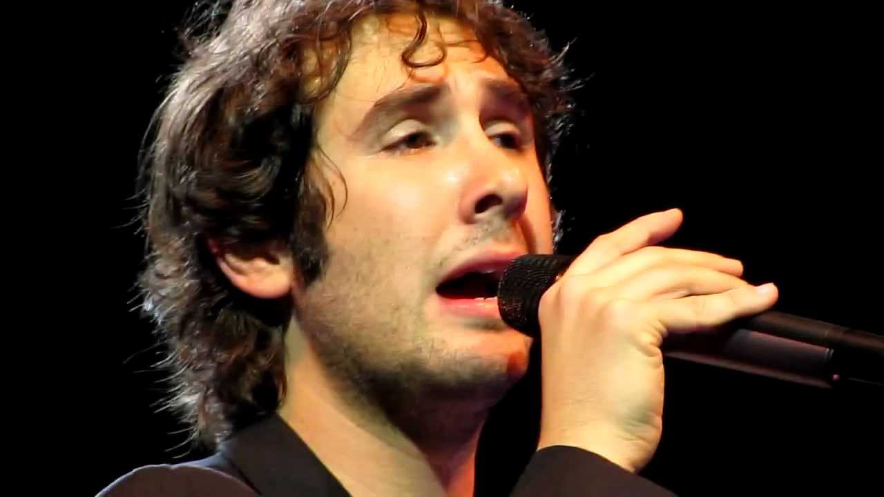 Walk Away - Josh Groban - Madison Square Garden  11-14-2011