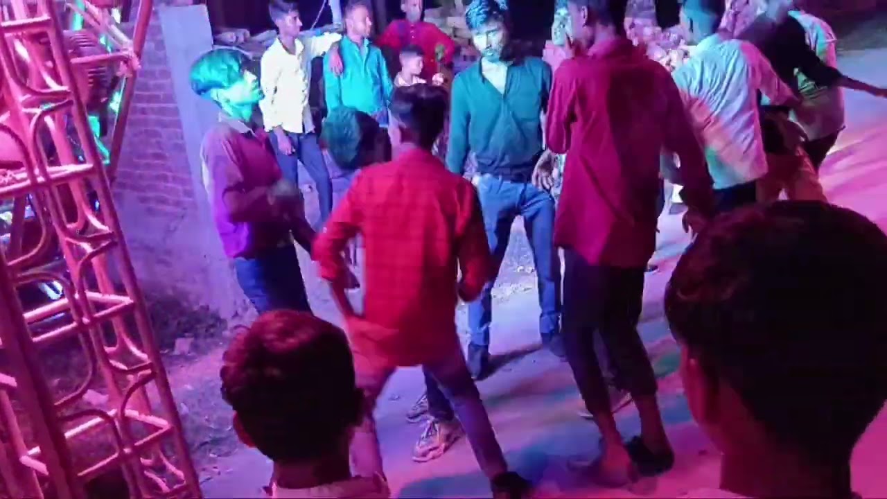 Batala Hai Akela ke Dam per barsati