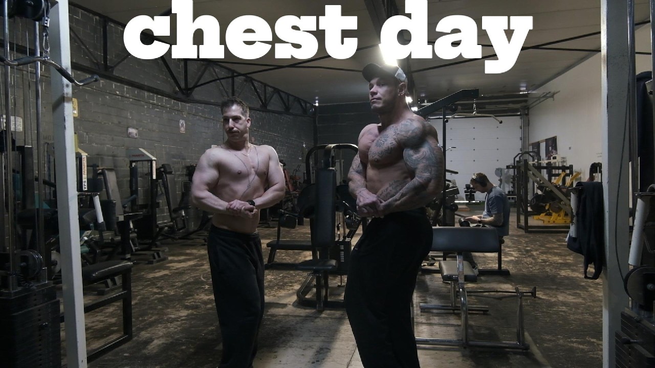 Training With a Bodybuilder… Moving BIG Weight 💪