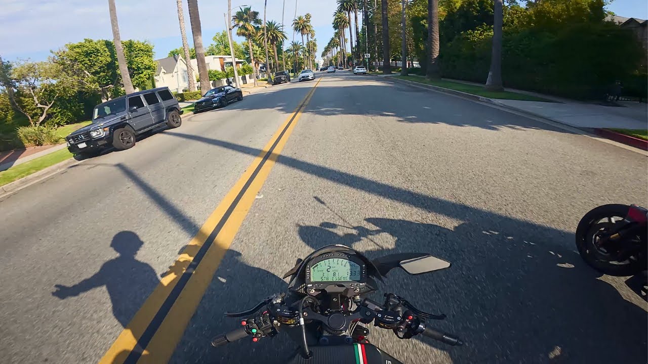 Beverly Hills Ride on The VYRUS 987
