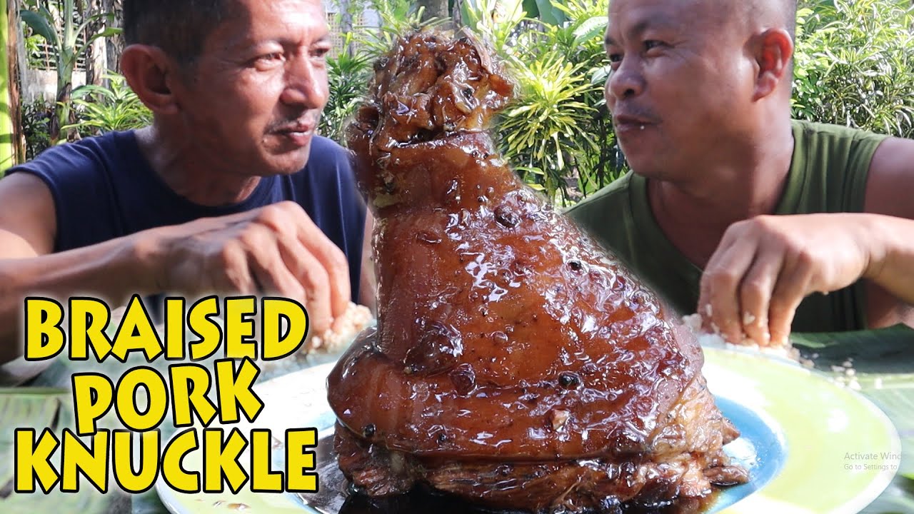 BRAISED PORK KNUCKLE