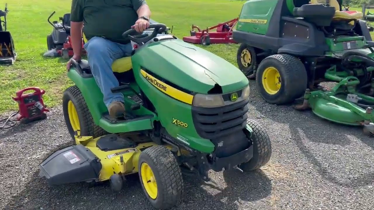 John Deere X500 Lawnmower