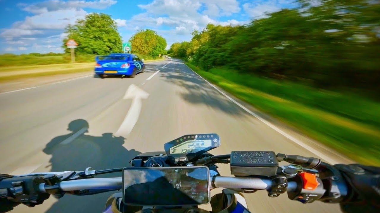 Fast Riding on the Yamaha MT09 [Part 2]  - Akrapovic Exhaust + Quickshifter [4K]