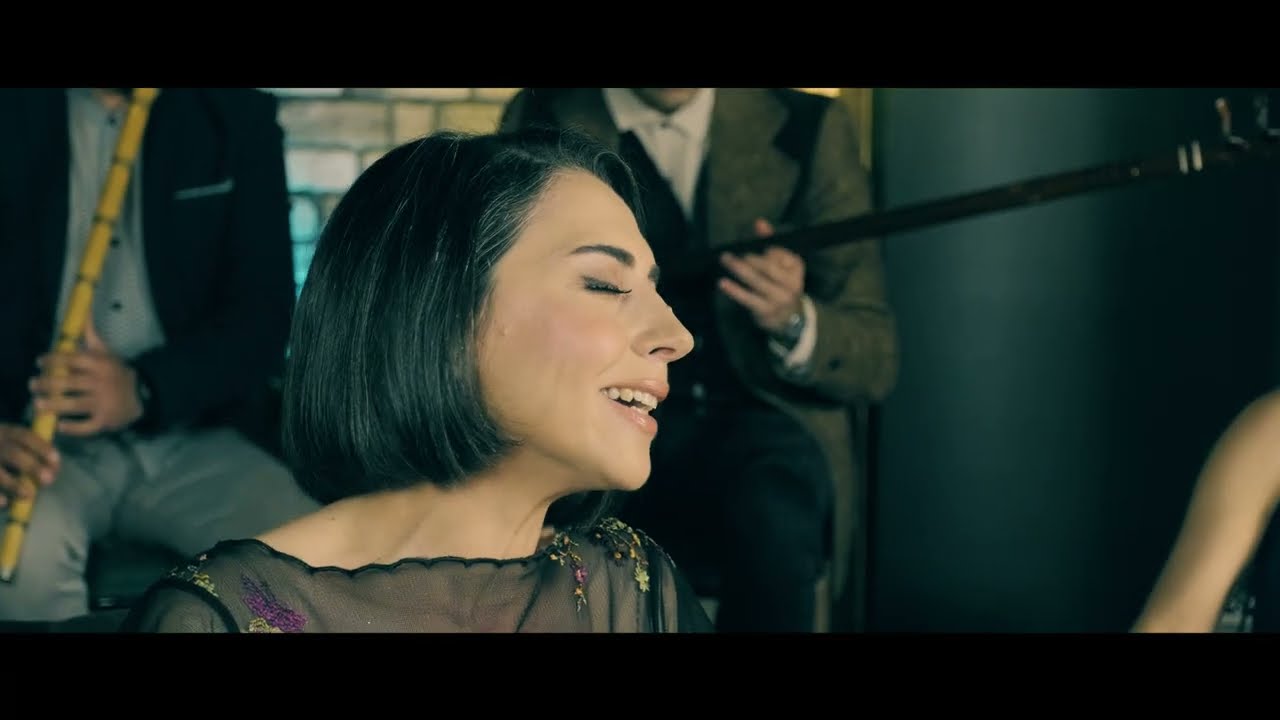 Oya İşboğa - Sâkî Bu Gece Bezmimizin Sâzı Mükemmel [Official Video]