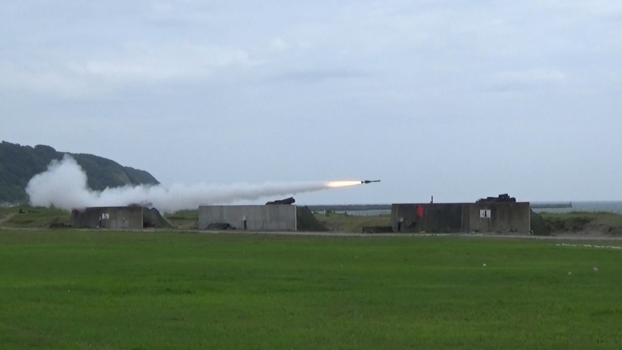 無人標的機発射・81式短距離地対空誘導弾（短SAM）実弾射撃展示 静内駐屯地・第7高射特科連隊記念行事2014年 JGSDF Target Drone Launch and SAM Launch
