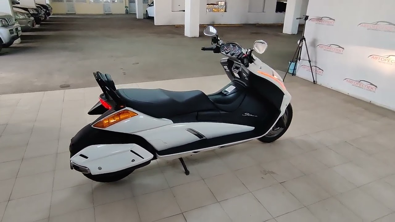 Suzuki Gemma 250