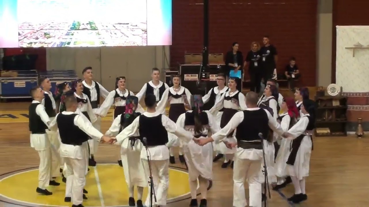 Omladinski kulturni centar 