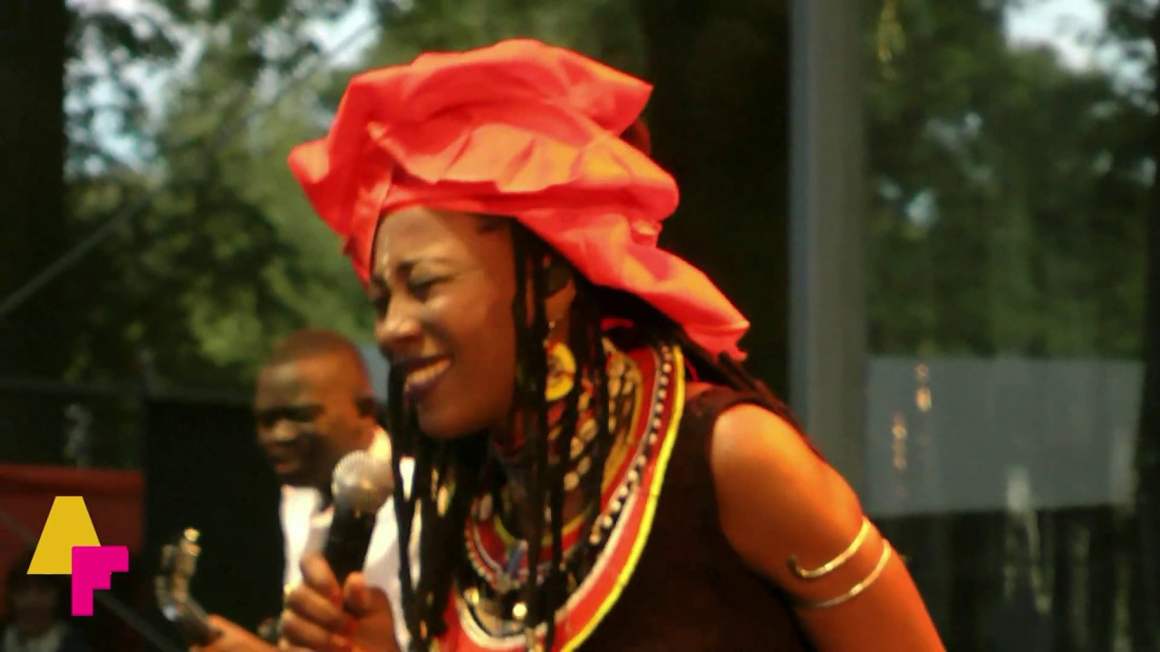 Fatoumata Diawara - Sinnerman - LIVE at Afrikafestival Hertme 2019