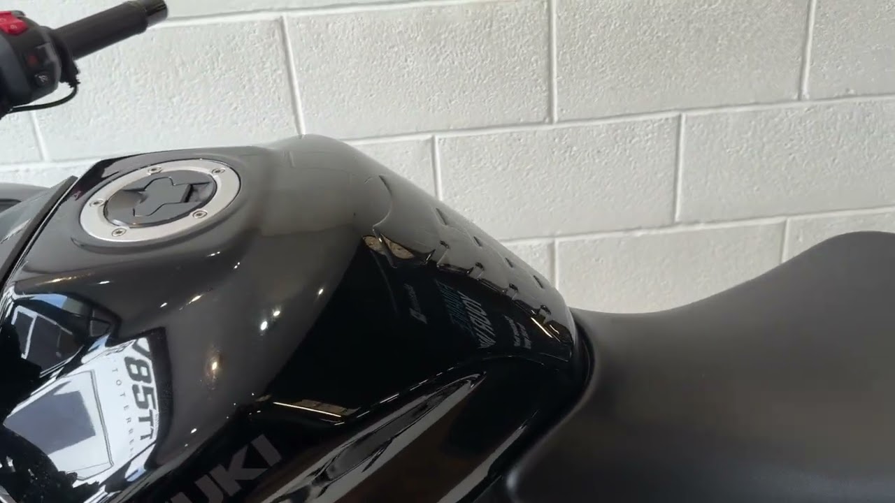 Продается Suzuki GSX-S100GT 2023 года выпуска.