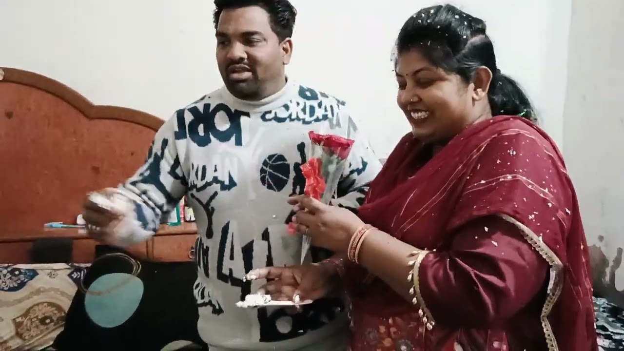Chachu , chachi  na Diyaa Surprise Anniversary  Par🎁🎉💝💝🤵👰 