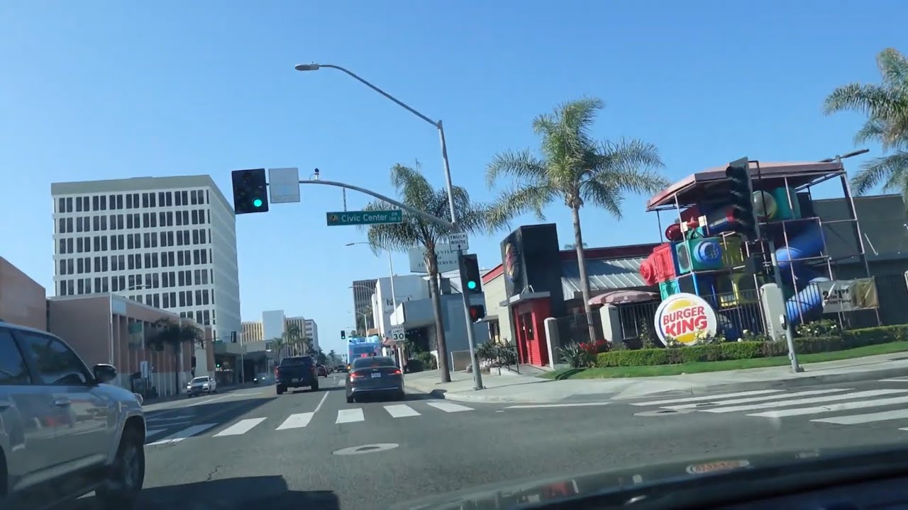 Downtown Santa Ana, California Street Tour