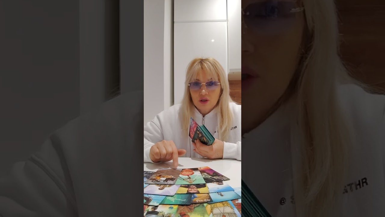 Какой мужчина на пороге! 